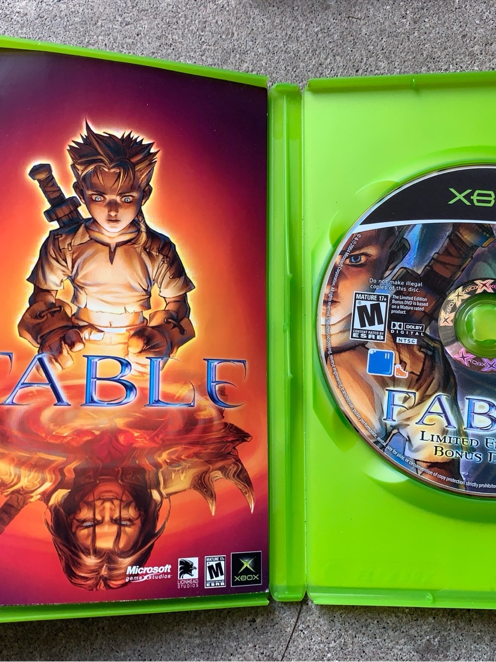 Xbox: Fable - Picture 2 of 2